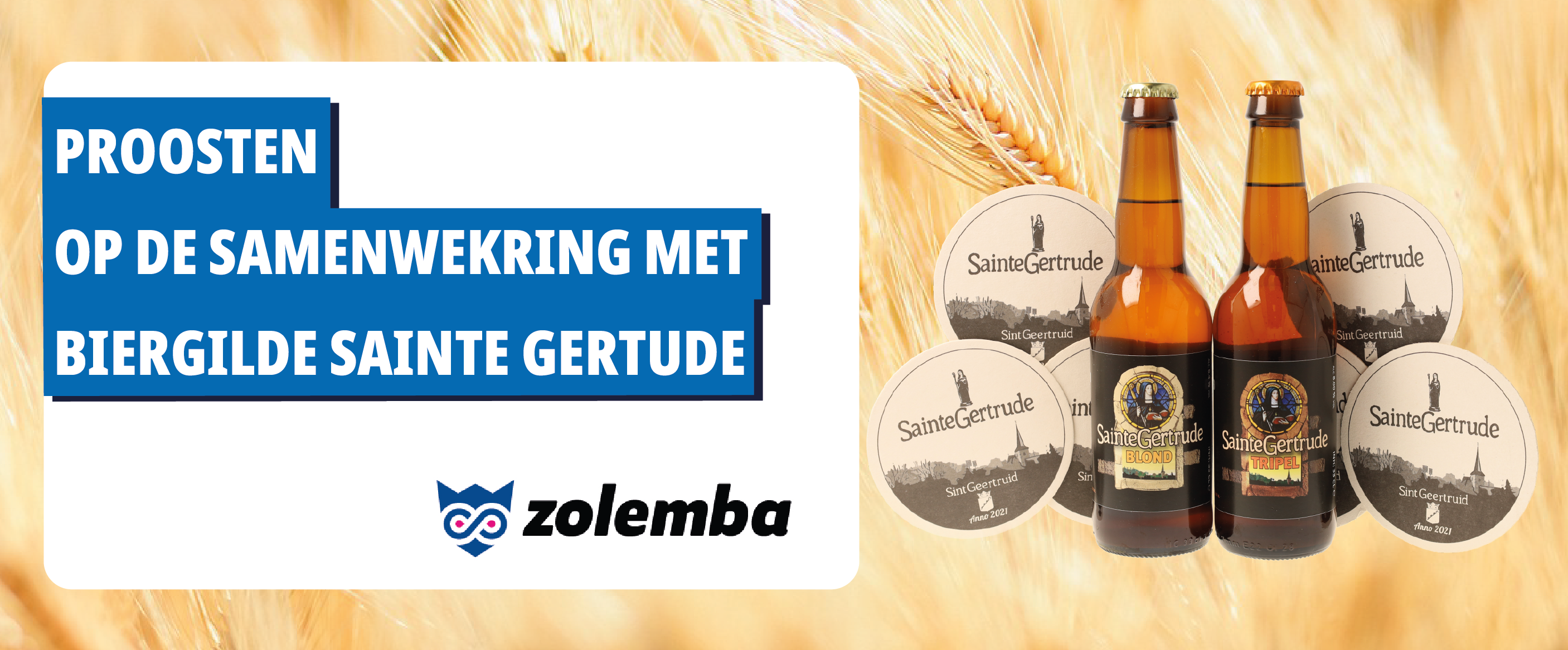 Vijf potten van Oma Dée-productie, drie op een oppervlak en twee gestapeld, met tekst op een blauwe achtergrond aan de linkerkant en het Zolemba-logo